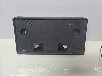 Suporte/montagem de placa de para-choque dianteiro Ford Crown Victoria fabricante de equipamento original 98-11 USADO  - Imagem 1 de 4