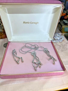 Vintage Hattie Carnegie Halskette Ohrringe im Originalkarton - Bild 1 von 11