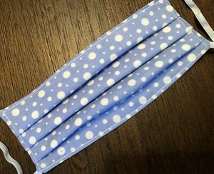 Máscara facial Periwinkle puntos blancos. 100 % edredones algodón. Tallas para niños, adolescentes y adultos. - Imagen 1 de 4