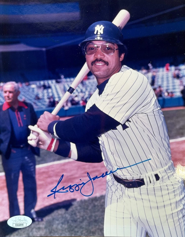 Reggie Jackson Autographed 8x10 Yankees Photo (JSA) - Image 1 of 1