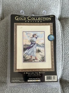 Dimensions Gold Collections Petites A Walk On The Beach 6844 RAR - Bild 1 von 2
