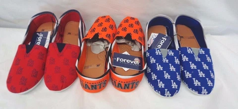 Women's MLB Canvas Stripe Stripe Slip On Shoes SMLOGO Cover