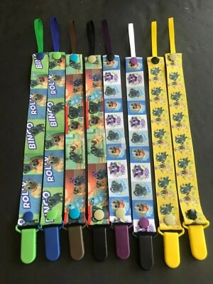 Porta chupete hecho a mano - Espectáculos de Disney - Amigos cachorros perros Foto 1 de 2