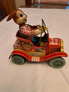 1957 Vintage Tin Toy, Yonezawa Happy Bunney car - Picture 1 of 9