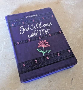God Is Always With Me Ziparound Devotional (Faux Purple Leather) FAST SHIPPING - Picture 1 of 3