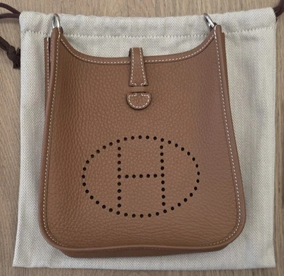 Authentic Hermes Evelyn Shoulder Bag BRAND NEW Original Box and Le Cuir Booklet - Image 1 of 4