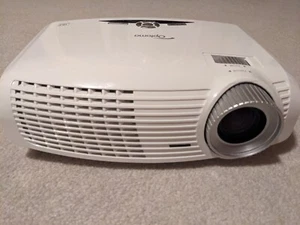 Optoma HD20, HD (1080p), 1700 ANSI Lumens, Home Theater Projector - Picture 1 of 4
