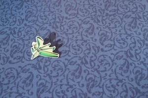 Bugs Life Heuschrecke Reverskragen Hutnadel KOSTENLOSER VERSAND! - Bild 1 von 1