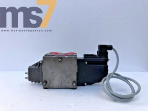 SAUER DANFOSS PVG 32 11028175 PROPORTIONAL VALVE W/157B4218 PVEO ACTUATOR #NEW - Picture 1 of 14