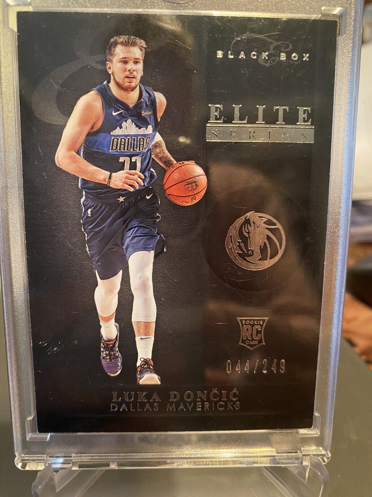 2018-19 Panini Chronicles Elite Black Box Luka Doncic #317 Rookie /249 RC MINT