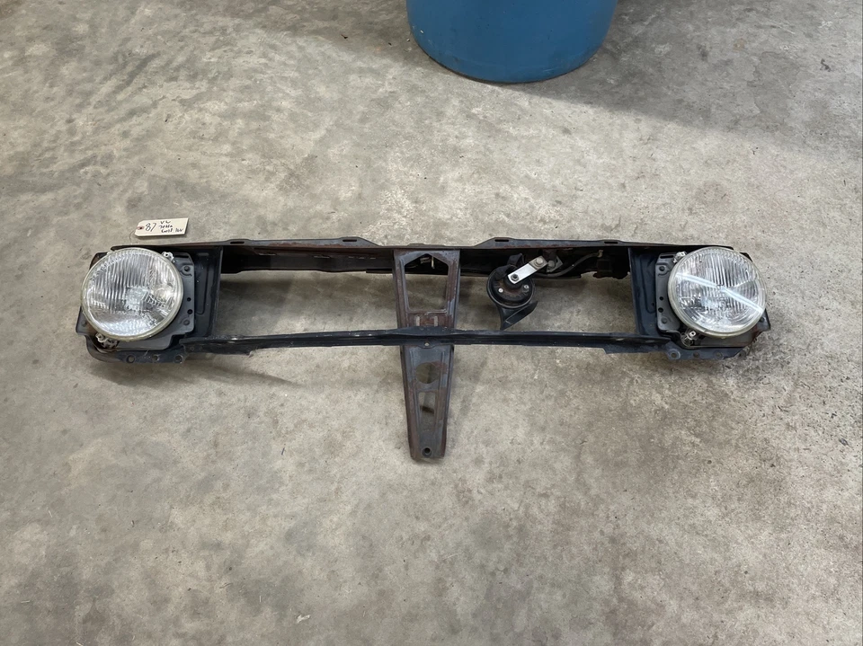 Volkswagen Jetta Golf 1987 radiador delantero núcleo soporte capó pestillo fabricante de equipos originales Foto 1 de 4