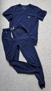 FIGS Scrub Set Navy Blue Chisec V-neck Tansen Jogger Scrub Pants Men's XS - Picture 1 of 5