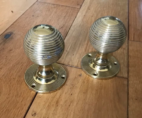 1 Pair Brass Beehive Victorian Antique Beehive Knobs Made in England (Black D 13 Cover