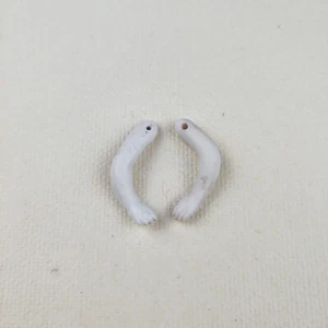 Antique porcelain dollhouse doll arms, elastic fixing, 1.02" & 1.1", Germany - Picture 1 of 7