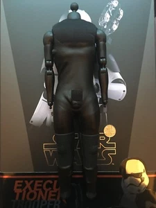 Hot Toys Star Wars The Last Jedi Executioner Trooper Nude Body loose 1/6th scale - Picture 1 of 1
