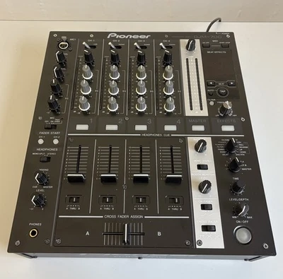 Pioneer DJM-700 | DJ-mixer (#120) - Bild 1 von 4