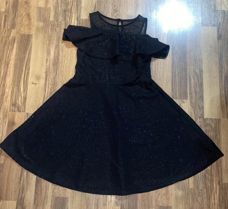 Disney's D-Signed Descendants Girls Cold-Shoulder Flounce Dress Size Medium - Image 1 of 4