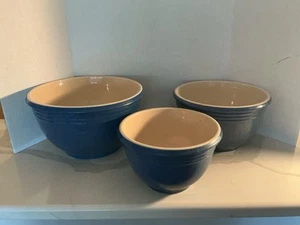 Le Creuset Cobalt Blue Set Of 3 Ceramic Nesting Mixing Bowls - EUC - Vintage - Picture 1 of 12