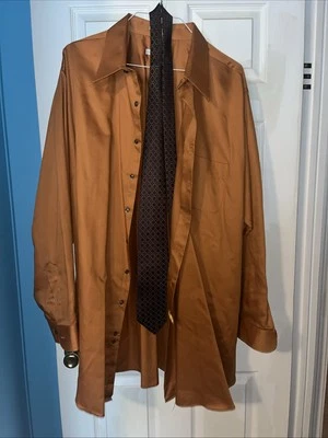 Camisa de vestir y corbata de satén Geoffrey Beene para hombre talla 37/38 de alto  Foto 1 de 4