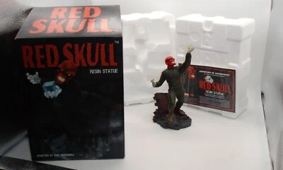 ESTATUA CALAVERA ROJA DE MARVEL DE SAM GREENWELL DIAMOND SELECT NUEVA Foto 1 de 3