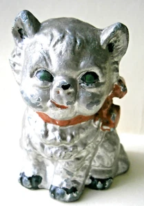 Vintage Kätzchen Katze Still Bank, 4 Zoll groß, weiß lackiertes Metall - Bild 1 von 4