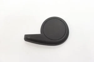 2021 - 2025 CHEVROLET TRAILBLAZER FRONT RIGHT SEAT RECLINE HANDLE LEVER OEM - Foto 1 di 9
