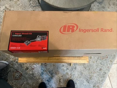 Ingersoll Rand W9691-K2E 20V 1" Juego de llaves de impacto de alto par con mango en D Foto 1 de 3