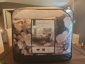 5pc Full/Queen Leilani Floral Print Comforter Bedding Set - Navy/Blush - Picture 1 of 1