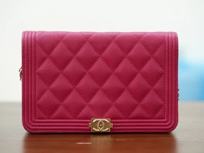 Bolso de hombro Chanel Woc con cadena de piel de becerro con patrón de diamantes para mujer oro rosa melocotón Foto 1 de 4
