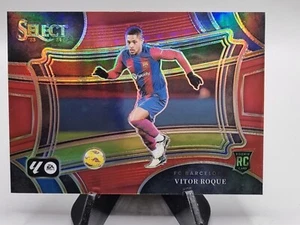 2023-24 Panini Select La Liga Barcelona RC Vitor Roque Field Level Red - Bild 1 von 1