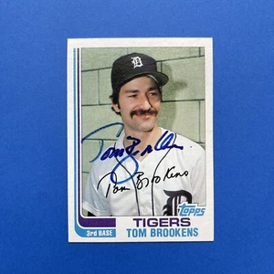 1982 Topps #753 Tom Brookens Firmado Automáticamente en Tarjeta Autógrafo Detroit Tigers Champs - Imagen 1 de 5