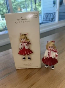 Hallmark Andenken Ornament Madame Alexander Serie 12 2007 Kirsche Parfait Neu im Karton - Bild 1 von 7