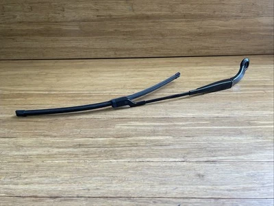 原始设备制造商 2017 - 2023 奥迪 R8 V10 PLUS 挡风玻璃雨刮臂前乘客右 — 第 1/4 张图片