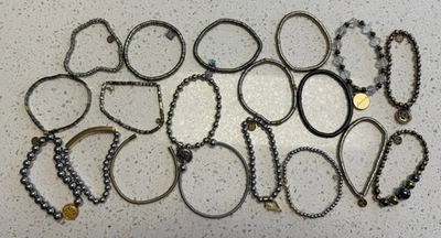 Lote de 19 pulseras brazalete rústico de metales mixtos Foto 1 de 4