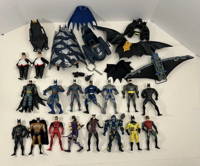 Vintage 1990s 2000s DC Comics Batman Action Figures Accessories Lot (READ) - Image 1 of 4