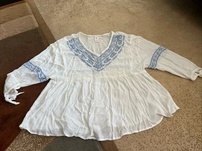 Justice Youth Girls Kids Top Size 14/16 white Rayon Embroidered Boho Relax Fit - Image 1 of 4