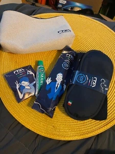 ITA Airways Reiseset - Zahnbürste/Zahnpasta/Maske/Socken/Ohrstöpsel - Bild 1 von 6