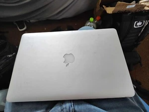 Apple MacBook Pro A2251 13.3'' 1TB SSD Laptop - Gray - 2020 - Picture 1 of 2