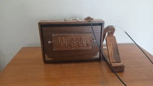 Shruti Box – Pure Teak Wood 15″×10″×3″ 440Hz Tuning & 432Hz Wooden Keys Sur Pete - Picture 1 of 8