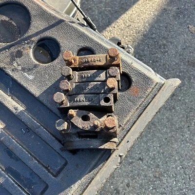 1956-1958  Cadillac Eldorado Deville Series 62 365 Engine Main Main Cap 1464340 - Image 1 of 4