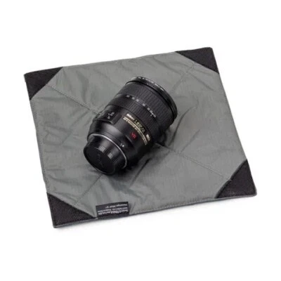 Tenba Messenger Equipment Wrap 10" x 10" Navy Blue 638-263 Camera Delicate Equip - Image 1 of 3