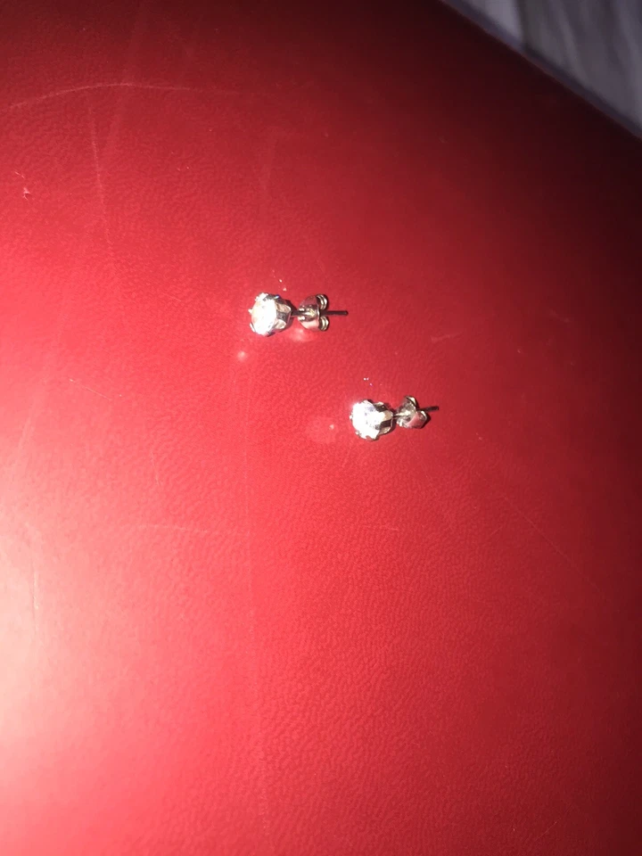 Orecchini Puntonluce Oro Bianco 18k 750/1000 Con Zirconi Chiusure Argento 925 - Immagine 1 di 3