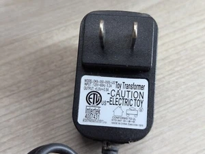 Intertek Electric Toy Transformer AC Adapter DK8-050-0500-US Output 5V 0.5A - Picture 1 of 3