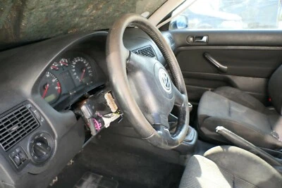 VW Golf 4 Bora Lenkrad 3 Speichen - abgenutzt - Bild 1 von 4