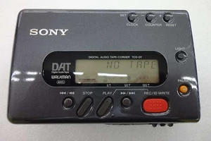 SONY WALKMAN TCD-D7 Cassette Player Portable Audio Not Working Junk From Japan - Picture 1 of 10