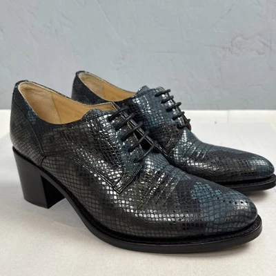 The Office of Angela Scott Miss Button Snakeskin Embossed Midheel Womens 39 US 9 - Image 1 of 4