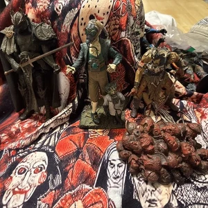2 McFarlane Figuren Twisted Land Of Oz, Attila The Hun, Skull Splitter - Bild 1 von 4