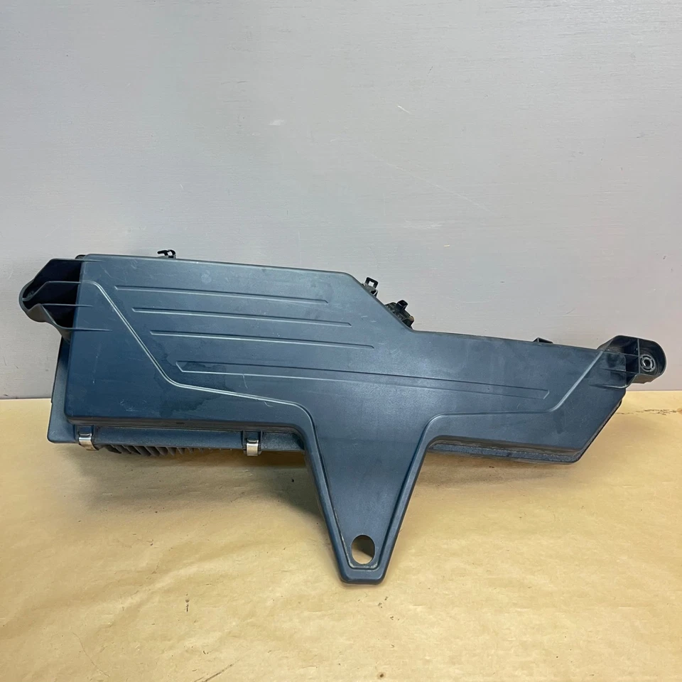 Caja de filtro silenciador de admisión de aire del motor BMW 228i 320i F30 F32 N20 12-18 OEM Foto 1 de 4
