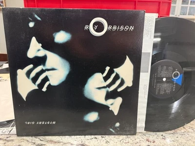 ROY ORBISON  MYSTERY GIRL VG+++/NM- VINYL LP SUPER NICE! LOWEST$$ TOM PETTY - Image 1 of 3