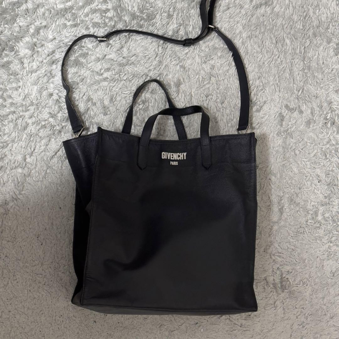 Givenchy Black Box Bags & Handbags for Women for sale | eBay Givenchy Black Box Bags & Handbags for Women for sale | eBay